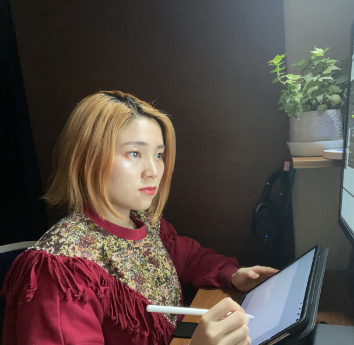 高水間 彩花さん近影
