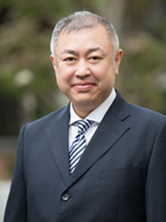 小川 知伸 近影