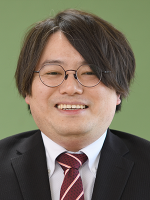 教師 近影